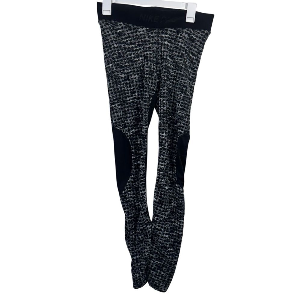 Nike Pro Hyperwarm Lined Cold Weather Athletic Leggings